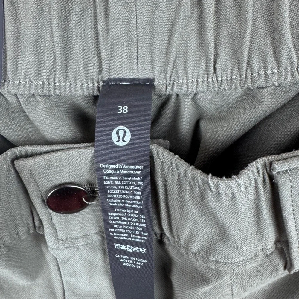 Lululemon VersaTwill Relaxed-Fit Cargo Pant Army Green Mens 38 LM5B13S NEW $148